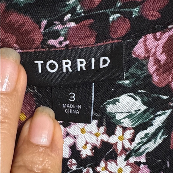 Torrid Black Floral Patchwork Maxi Dress - Picture 2 of 11